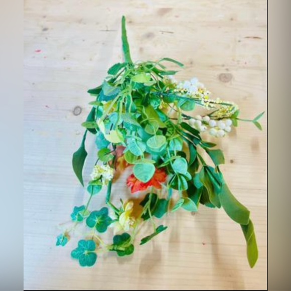 *Mixed Tea Rose Bush Faux Floral - Picture 4 of 10